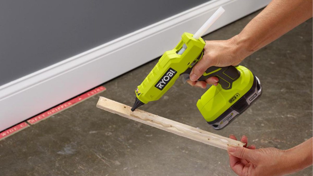 RYOBI's 18V cordless hot glue gun comes with a battery + more for